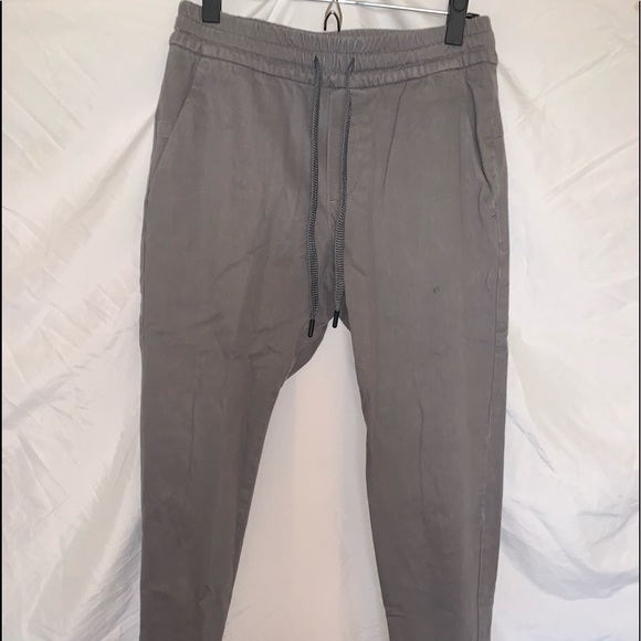 MEN’S Gray Khaki Pants
